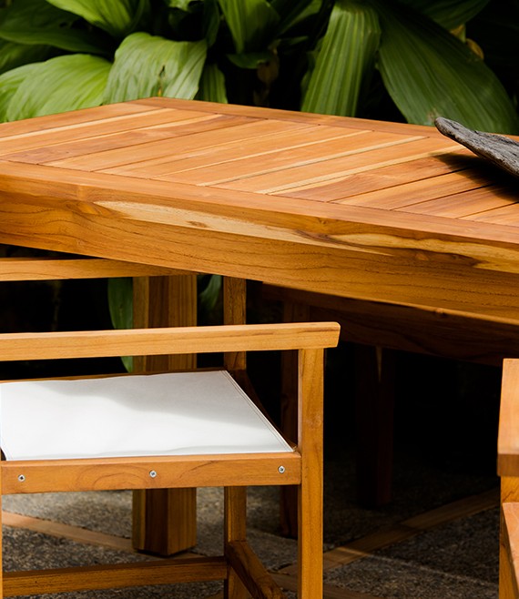 Mesa Alicante con Bancas Mallorca y sillas Alejandria